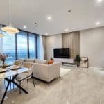 Cho thuê 2 phòng ngủ Thảo Điền Green – nội thất đẹp, tầng trung