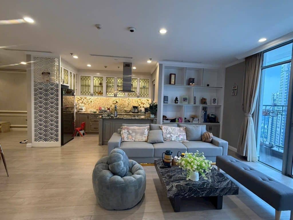 Cho thuê căn hộ Vinhomes Central Park 3 phòng ngủ – Tầng cao nội thất đẹp