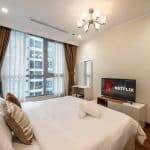 Cho thuê căn hộ 2 phòng ngủ Landmark Vinhomes – Nhà Đẹp, Tầng trung