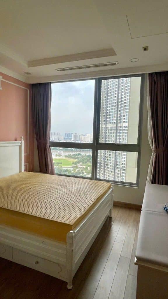 Cho thuê căn hộ 3 phòng ngủ Landmark 4 Vinhomes – View Landmark 81, Nội thất đầy đủ