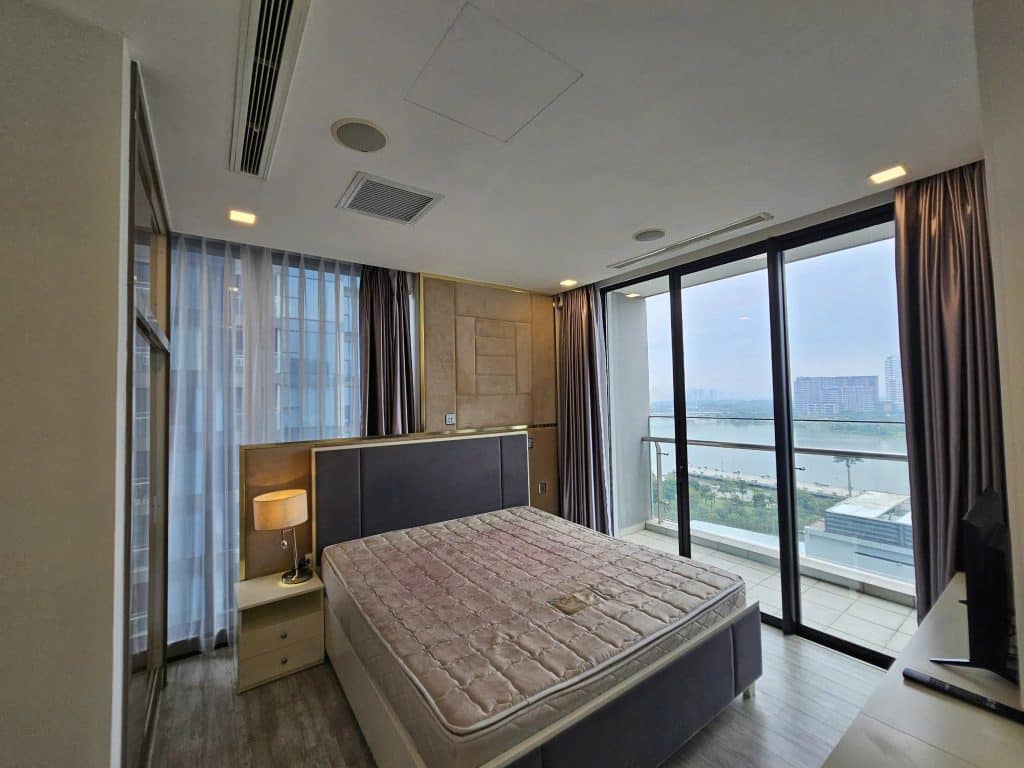 Vinhomes Golden River cho thuê căn 3 phòng ngủ – Full Nội thất, View Sông Bitexco