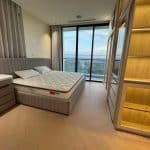 Cho thuê căn 2 phòng ngủ Vinhomes Golden River – thiết kế sang trọng, View Sông