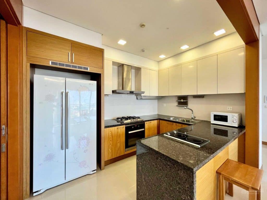 Cho thuê căn hộ Xi Riverview Palace 3 phòng ngủ – tầng trung, view sông