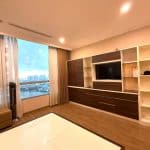 Cho Thuê Căn Hộ Vinhomes Central Park 4 phòng ngủ – tầng cao, View Sông